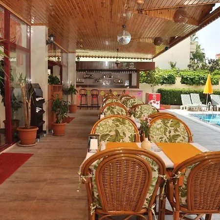 安博罗斯公寓式酒店 2*