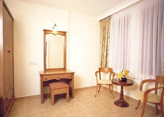 Aparthotel Amber-rose 2*