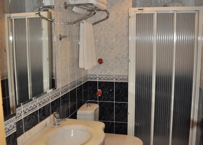 Amber-rose شقة فندقية 2*